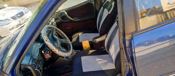 السلام عليكم استرا صندوق موديل93رقم رقم نينوى سنويه إلى 27شرط التحويل بيها صبغ بوند وسقف جماليه فقط محرك 16شرط كير شرط طخم كلو جديد طخم تاير داخلها حييل نظيف كابون بيها ترايك وين تريد سياره حيييل حلوه 
غير متواجد عل الفيس الخاص مغلق مكاني الجانب الايمن 
السعر 47وبيها مجال الاتصال على ***********
