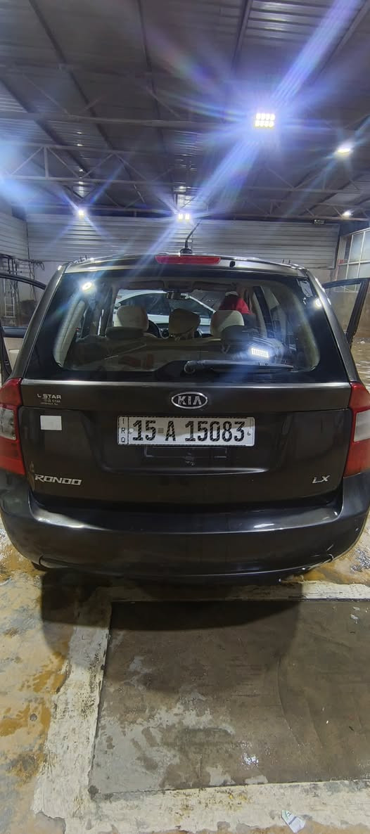 كيا رندو 2009
امريكي مكينة 2400 حادث جاملغ خلفي كشر يرادله ترتيب 
السعر 88
***********
