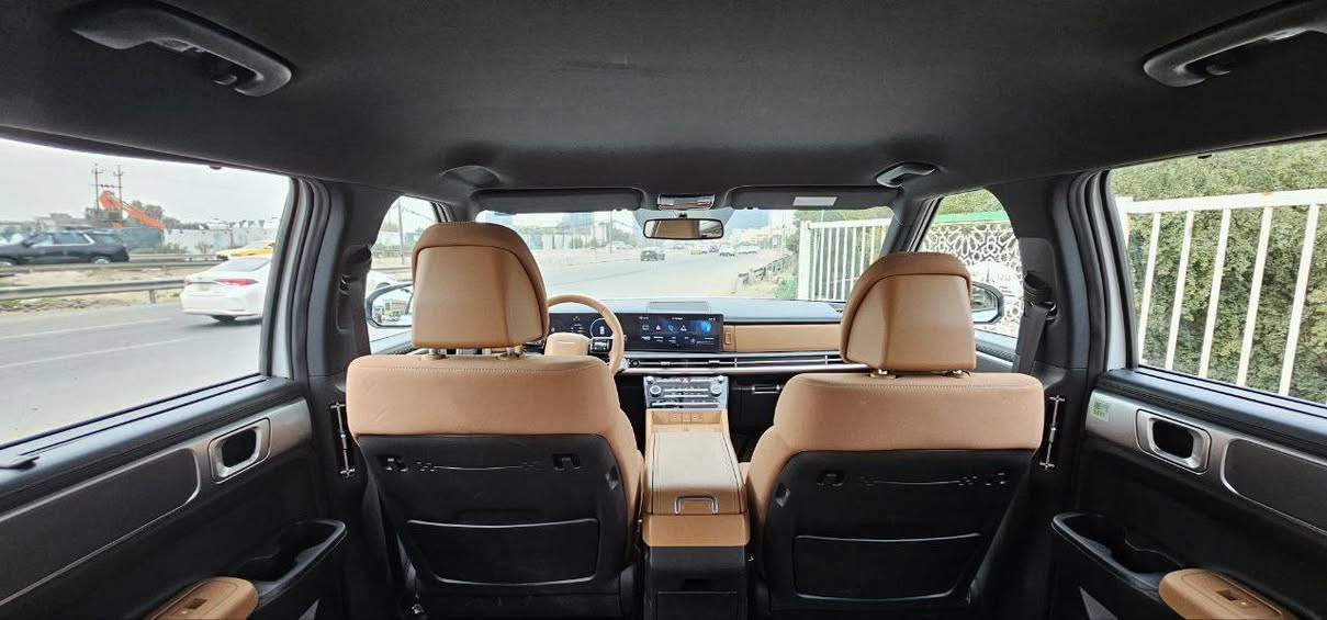 هونداي سنتافي 2024 ( خـليـجـي )
لون ابيض صدفي  محرك 2.5 تيربو
داخل لون جملي 
شاحن لاسلكي 
كامره خلفيه 
حساسات اماميه وخلفيه 
3وضعيات قياده
شفتات بل ستيرن
طي المقاعد خلفيه كهربائي 
شاشه  عدادات دجتل
شاشه اماميه كبيره 
لايت عدستين
ويل حجم 19
صندوق كهربائي 
المري. الاماميه AUTO
محرك كير شرط مامفتوح 
سيارة حيل نظيفة 
سيارة مابيـها دينار مصرف كامل من كل نواحي
ماشية 20الف
السعر 258 وبيها مجال 
مكانها بغداد الدورة 
رقمي ***********
