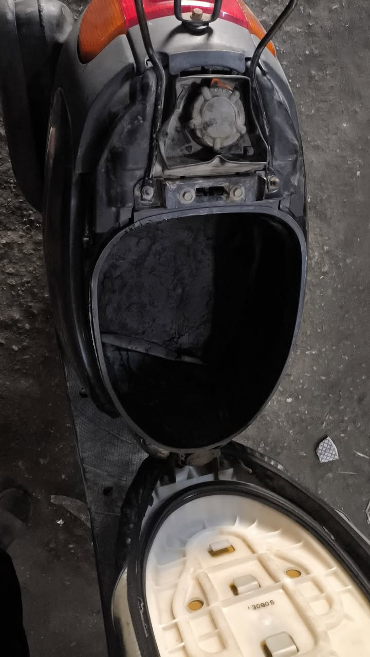 سلام عليكم دراجه منغوالي 60نطيفه كفر اصلي
كامله من كلشي ناعمه 
***********
