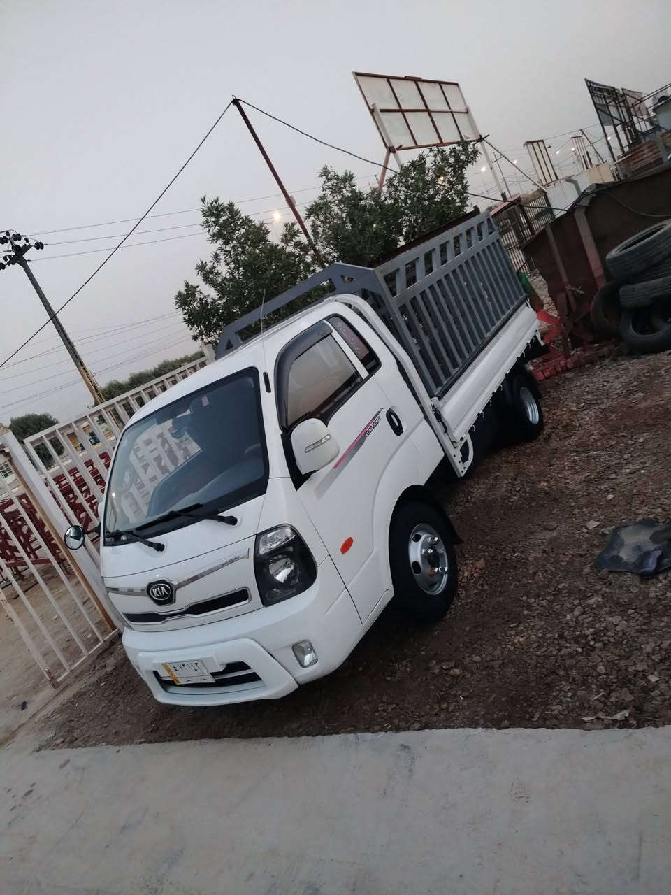 سلام عليكم للبيع 2016

كفاله عامه ضربه وصبغ
مكينه كفاله
بسمي مدور ثاني يوم
السعر 135 وبي مجال
***********
