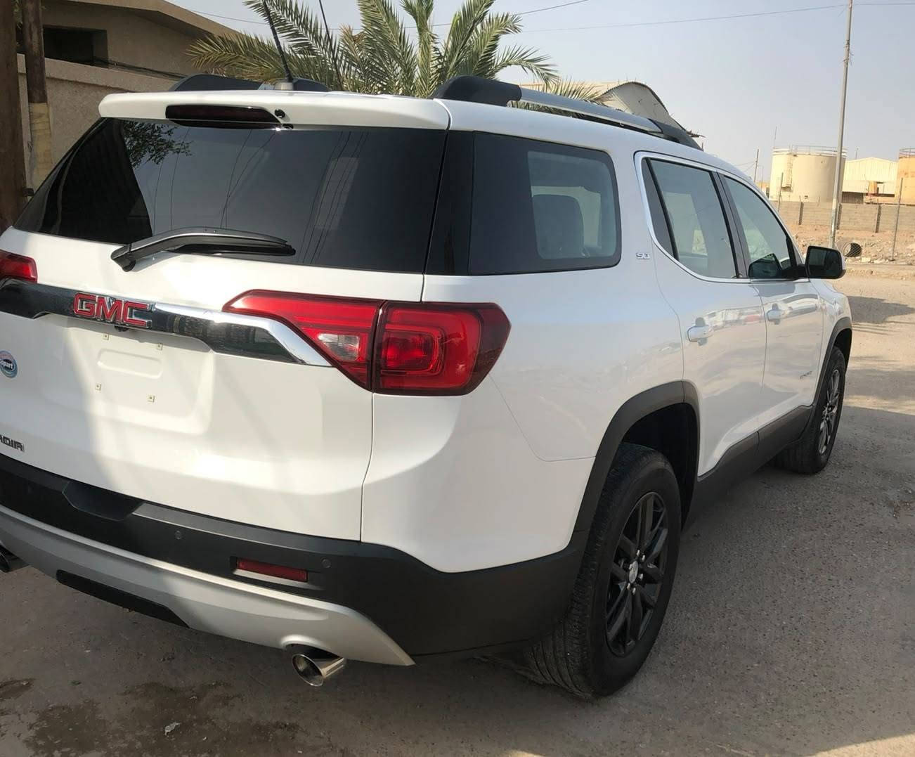 السلام عليكم جمسي اكاديا 2018 فئة SLT مكينة 6 سلندر  VVT كشنات جلد VIP كهربائي تشغيل عن بعد جميع الابواب بصمة رقم بصرة حادث فقط جاملك ايمن بدون ايرباك فقط الدركة باقي البدي كفالة ماشية 165 الف كيلو حقيقي السعر 190 ورقة گير ومحرك كفالة العنوان البصرة للاستفسار اتصل على الرقم ***********
