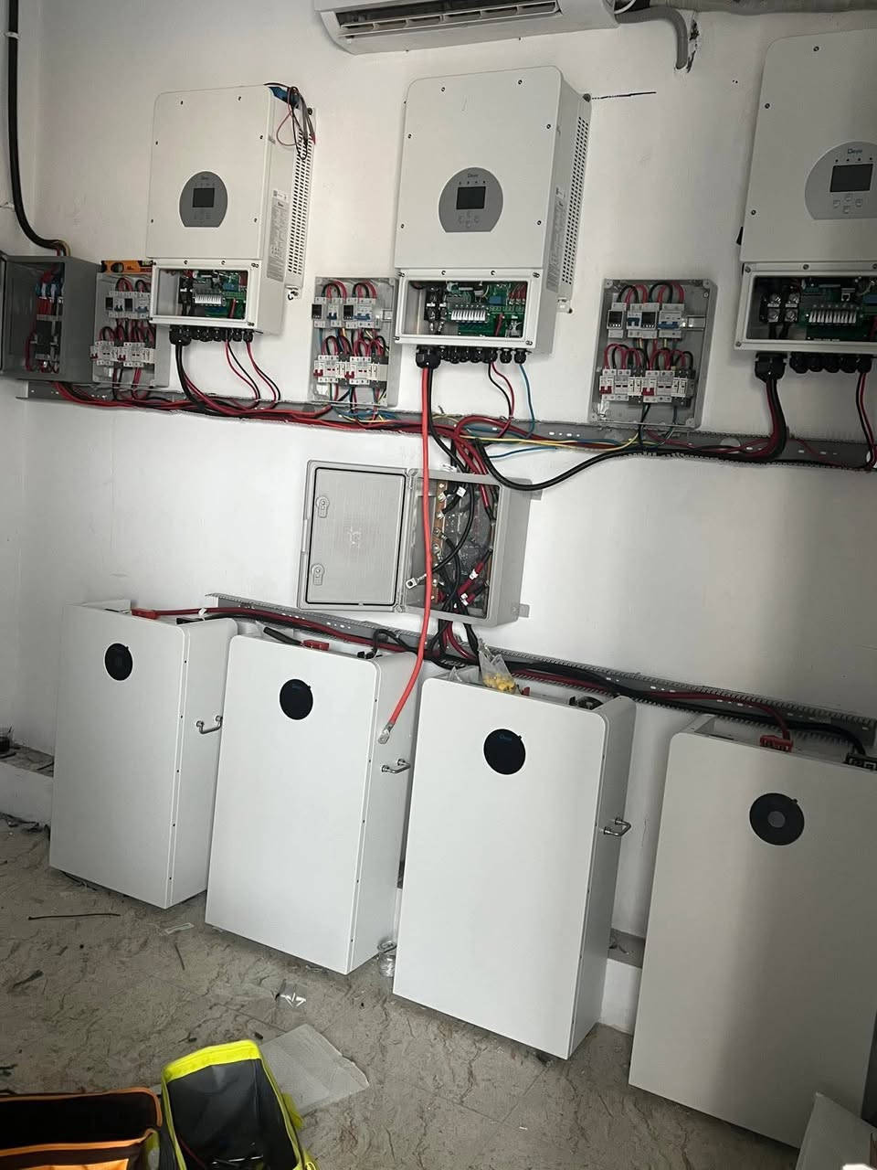 🌞 نموذج من أعمالنا المميزة
تنصيب منظومات طاقة شمسية في بغداد والنجف ⚡
بجودة عالية وأسعار تنافسية تناسب الجميع 💰
🔧 تنفيذ احترافي
🛡️ ضمان ومتابعة مستمرة
ثقتكم هي نجاحنا 🤝
للاتصال ***********
