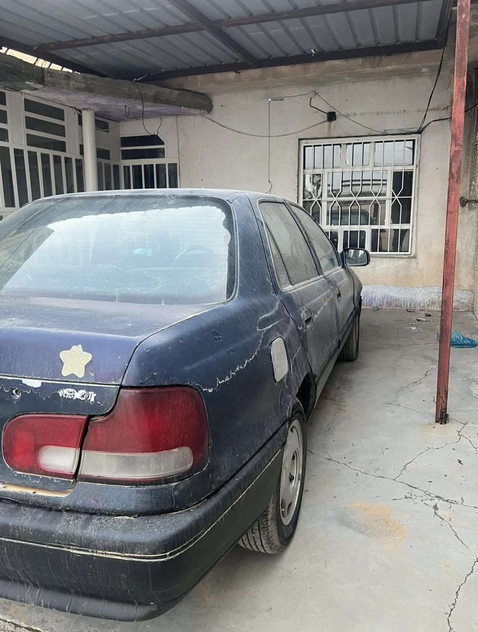 هوندا موديل ١٩٩٣ ئارمي پلاستيك سليماني به شه رتي گيرومه كينه  مه كينه ي هه لمي ده م يشي نيه ١٥ گه لاو مه عمه له يه كي برايانه ***********
