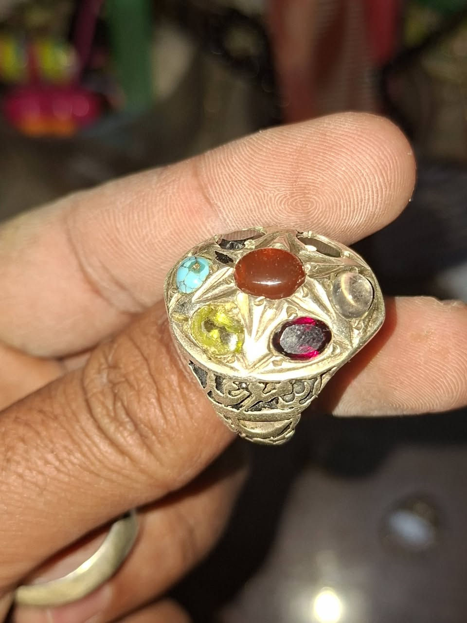 خاتم سبع احجار اصلي
صياغة ثقيله السعر 50

المكان نجف ماعندي توصيل
واتساب ***********
