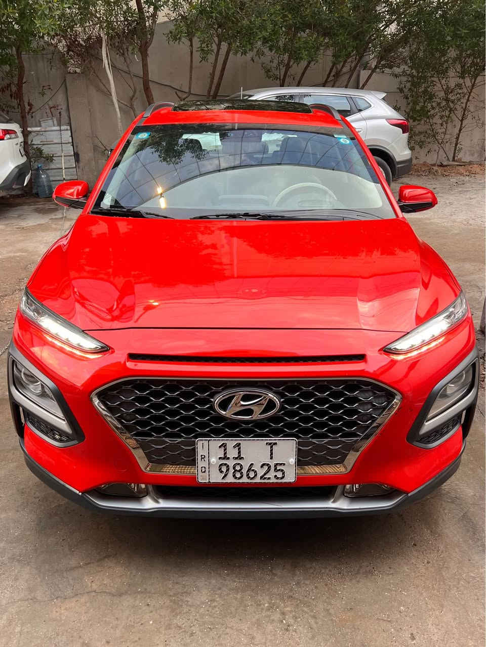 هونداي كونا خليجي  موديل 2020 محرك 2000 دوش
ماشية 36 الف كيلو مكفوله من الصبغ فقط بارد بيهه وممبين السيارة فول  موصفات حتة داتا شو بيهه 
مكانهه بغداد المنصور والسعر 162 ورقه 
*********** بغداد, العراق
