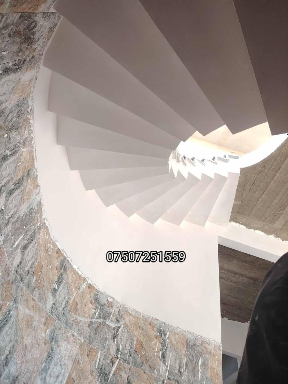 لبخ جص في الموصل شقل رقم واحد ***********
***********
