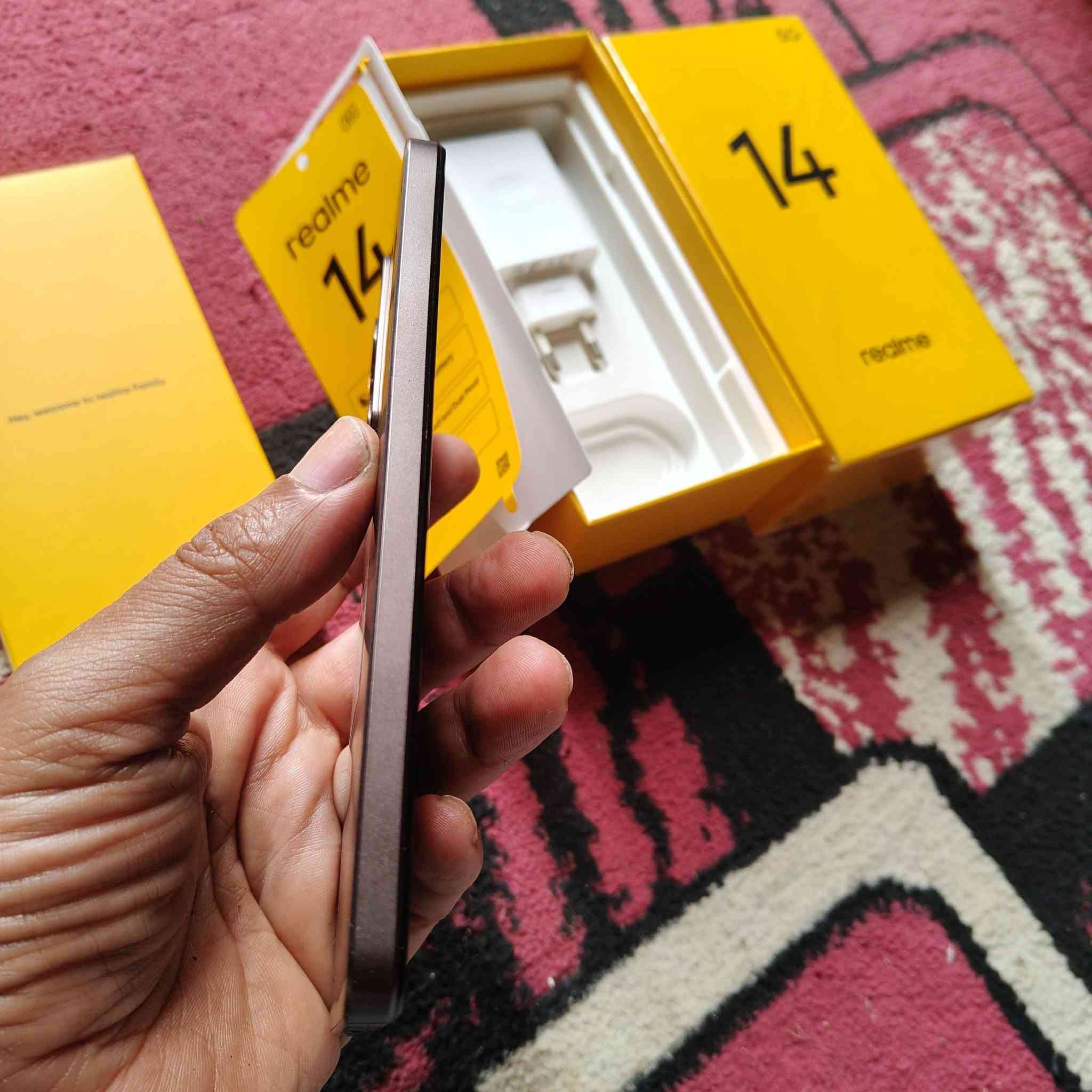 يوجد للبيع جهاز ريلمي 14 5g
256GB/(12+14)GB RAM
كسر كسر كسر الزيرو مفهوش خربوش ومعاه كل حاجته 
ضمان محلي


**إذا كنت صاحب هذا الإعلان وتريد حذفه لأي سبب، رجاءا أرسل رسالة إلى الدعم الفني**