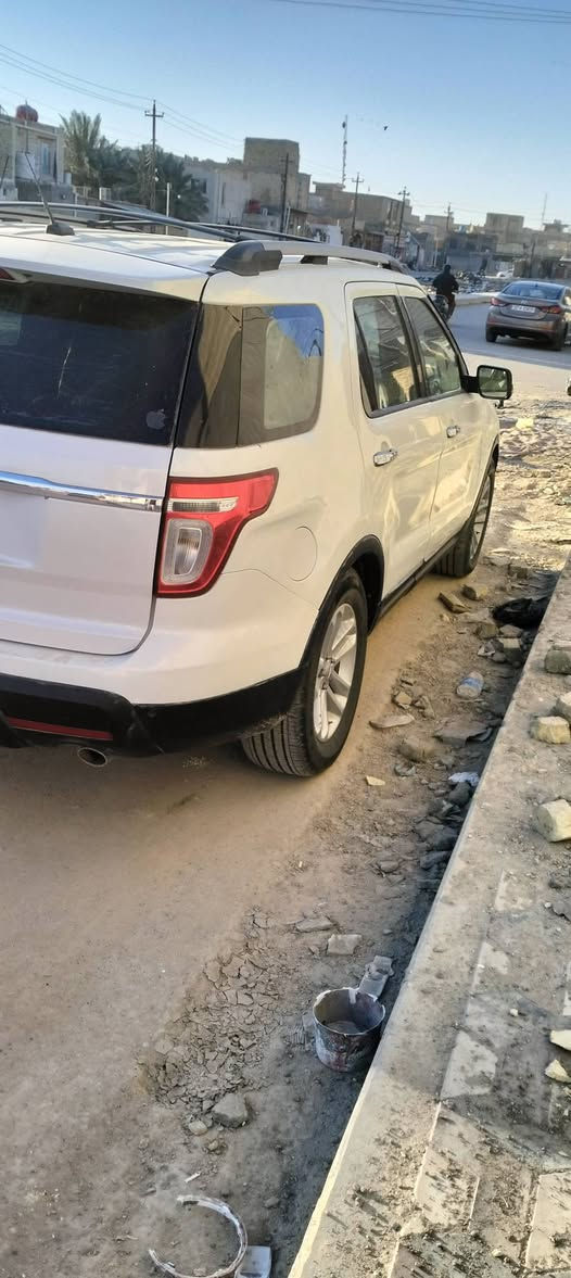 فورد اكس بلور 2012 رقم بغداد بأسمي السعر 120 وبيه مجال والتفاصيل بالمقطع للتواصل ***********
