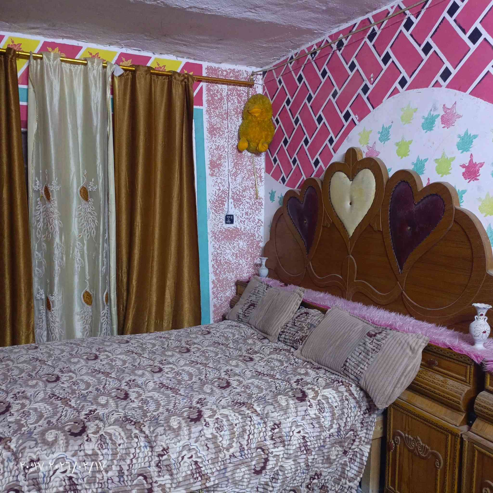 السلام عليكم عنده غرفه للبيع مستعمله معارضه 650 ***********
