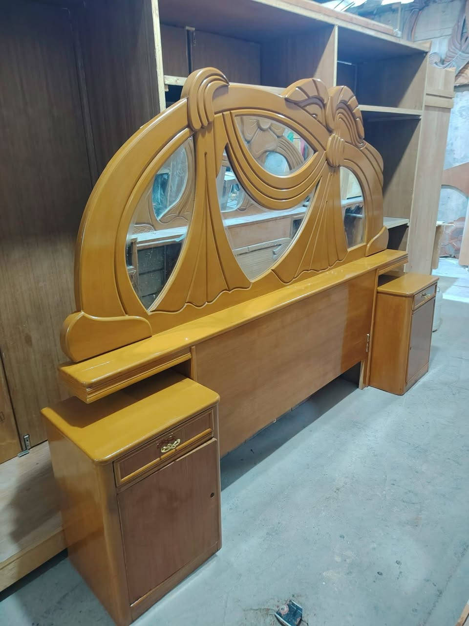 يالله
غرفه نوم ام السته تسكام صاج درجه اولى
السعر ٨٥٠ وبيهه مجال
العنوان النجف حولي مقابل شارع عشرين
***********واتس او الاتصال على الرقم
