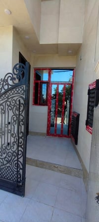 للبيع 75 متر السيديه الضباط مربع القاده ثلاث غرف وصاله مطبخ صحيات  جبه...