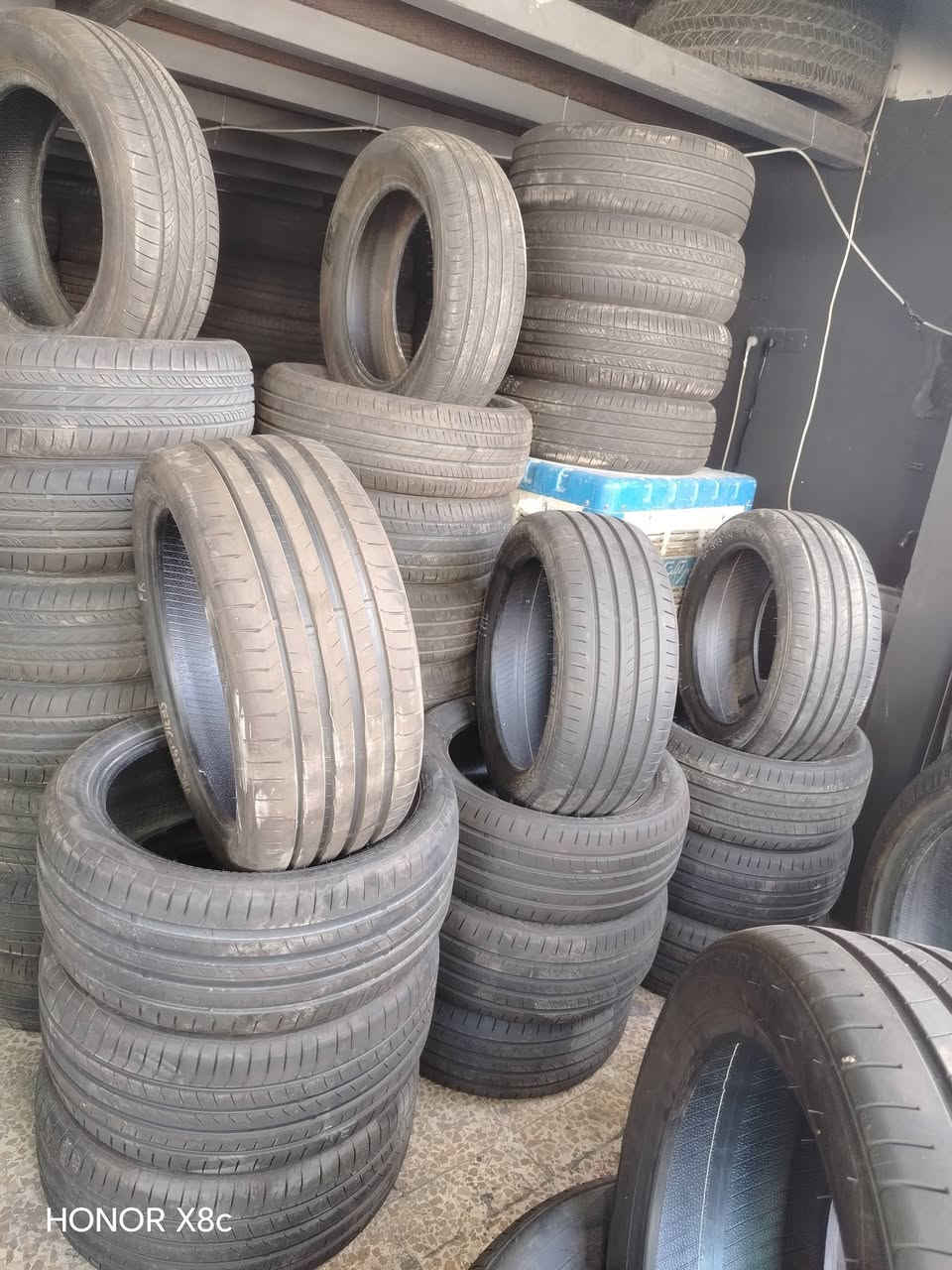 حياكم الله 🌹يسعدنا تواجدكم ويشرفنا اختياركم نوفر تايرات باله  مختارة بعناية،
بجميع الأحجام والمقاسات،
تناسب مختلف أنواع السيارات
وتلبّي متطلبات الطريق اليومي والسفر.
اختيارنا يركّز على الجودة، الثبات،
وراحة القيادة بكل مشوار،
حتى تمشون بطريقكم بثقة واطمئنان.
كل هذا بأسعار جميلة جدًا ومنافسة،
وقيمة حقيقية مقابل الجودة.للستفسار والمزيد تواصلو معنى  العنوان  أربيل الصناعه الجنوبيه  
📍 *********** واتساب 
*********** واتساب
