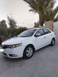 كيا سيراتو خليجي  الموديل ٢٠١١ السياره كفاله عده ملاحظه بسيطه ذاكرهن ب...