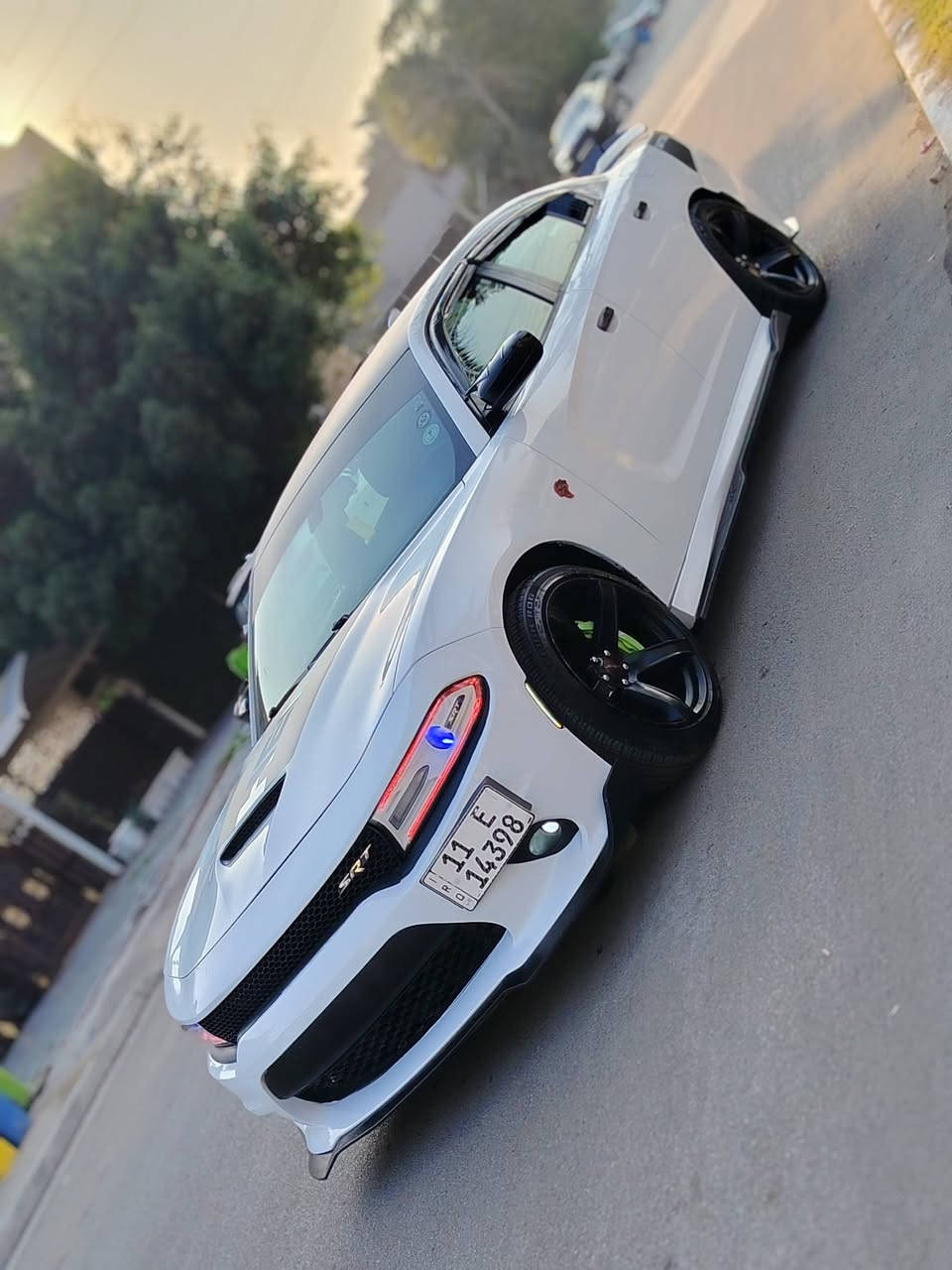 جارجر rt 5700 2018 للبيع
نص مواصفات
رقم بغداد الجديد باسمي سنويه 
هزه كله جديد 
ماشيه 90mi 

السياره محدثه كيت كامل SRT 

مواصفات كاميرا دواره 
مري هيثر 
تبريد قطعتين 
تدفئه كشنات 
كشن كهرباء 
شاشه جبيره srt 
تشغيل عن بعد 
شفتات 
لكزوز طرب 
وييل نجمه خسفه قويه
فجوج srt 
عينه مال دشبول مال سكات
السياره حادث كلش بسيط واضح بالصور بدون ايرباك
وبدون دواخل مكفولات
بنيد تحديث فقط مابي ضربه
صبغ جاملغ امامي وربع الخلفي  

مكينه كير خير من الله الحمدلله 

مكاني بغداد السيديه
السعر 187
***********
