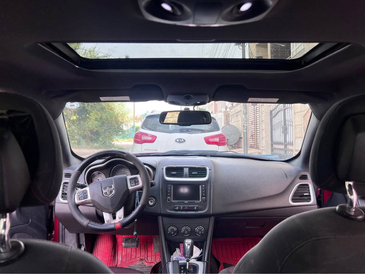 بيع السريع 
موديل ٢٠١١ فول مواصفات ، محرك ٣٦٠٠ ، بها ٣ قطعة صبغ بدون دواخل بدون ارباك ، بجم وخلفي كبس 
سنوية ٢٠٣٠ بأسمي وهزة جديدة سعر ٨٦  ورقة ...
***********
*********** أربيل, العراق
