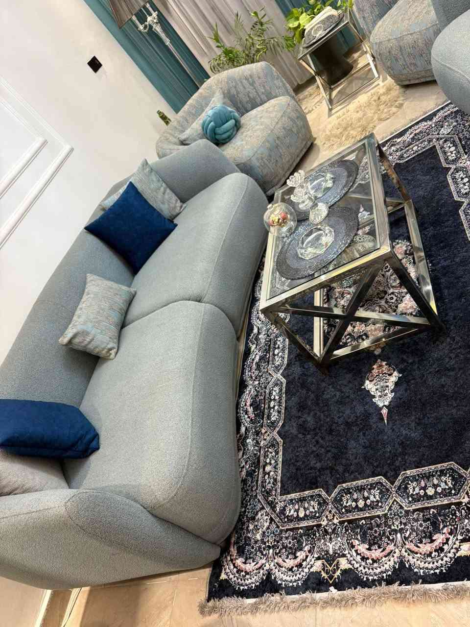 تخم تركي اخو جديد
وأخذته من ان هاوس ب مليونين و600  واريده مليون ونص جديد بعده
الشراي يتصل
***********
