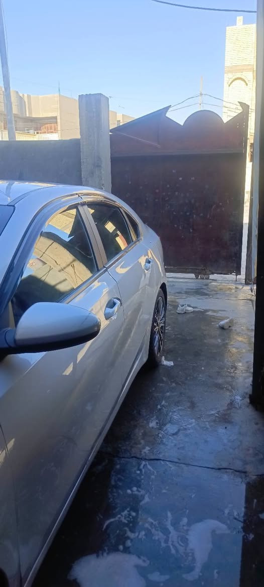 سلام عليكم كياه فورتي 2019 وارد امريكي حادث بابتين جهت السيائق كير محرك مكفول تبريد ماشي 84الف سعر ١٢٨ورقه وبيها مجال *********** اتصل
