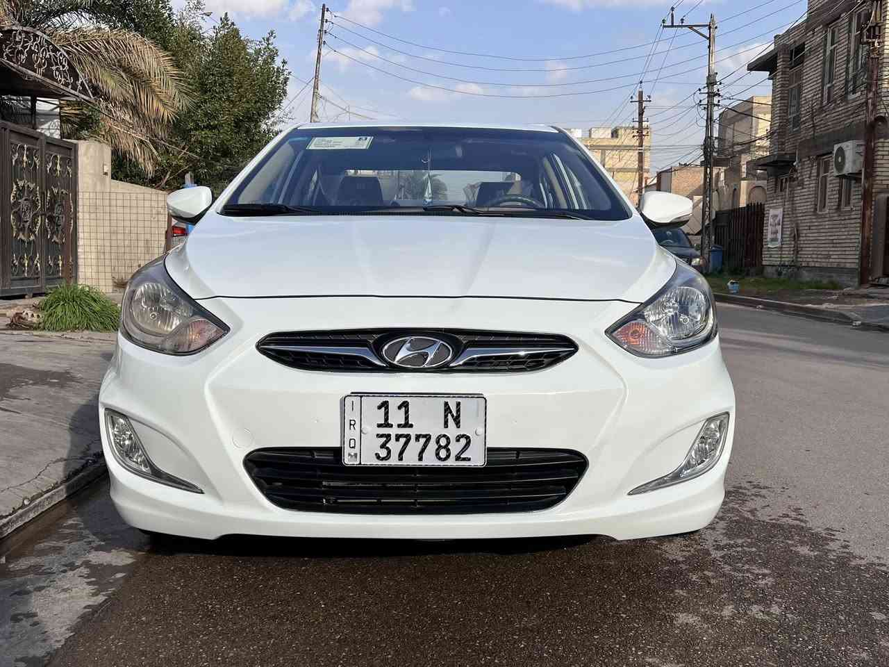 سلام عليكم اكسنت 2013 خليجي كامله بدون نقص ماشيه 54 الف تخم تاير باتري جديد كير مكينه تبريد ثلج رقم بغداد بسمي سنويه وهزه جديده مكينه 1600 دوش السياره على وضع الشركه مكفوله عدا مكان بارد بسيط السعر 108$ وبيه مجال بسيط مكان السياره المنصور 
‭0771 429 3525‬
