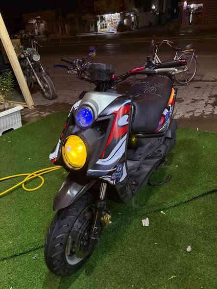 سلام عليكم دراجة سكنس لبيع بيه عقل رياضي مزوده دراجه مكينه ما مفتوحه برغي بيه رايده مليون ٦٠٠ وبيه مجال حك الجيه مكاني النجف الإشراف رقم ***********الدراجه مغلفه حمايه لون اسود النجف
