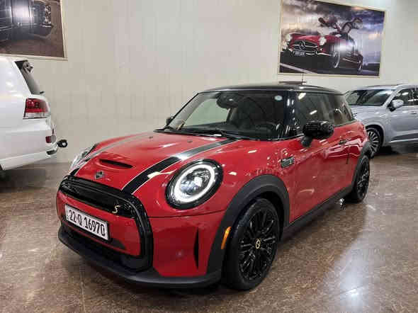 ⁨ MINI COOPER S Electric 

موديل: 2023
وارد: امريكي
رؤيشتن: 12,000مايل
نرخ: 17,500$
مؤبايل📞: ***********
***********
ناونيشان:هةولير _معرض هاشم للسيارات 
شةقامي ١٠٠م بةرامبةر دائيرةي گمرگ سيارات

‏HASHM_FOR_CARS___هاشم للسيارات 

موديل: 2023
وارد: امريكي
ماشي: 12,000مايل
السعر: 17,500$
تلفون📞: ***********
***********
العنوان:اربيل _معرض هاشم للسيارات 
شارع ١٠٠م مقابل دائرة كمرك سيارات 

‏HASHM_FOR_CARS___هاشم للسيارات⁩
