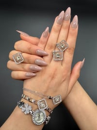 جمله فقط عندي 5000 قطعه 07753362229