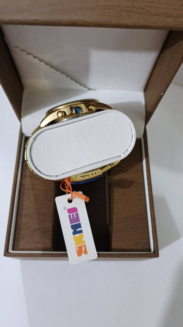 ساعة  SKMEI 9096 وكاله مصنوع من الفولاذ المقاوم للصدأ مقاومة للماء حتى عمق 30 متراً حركة كوارتز يابانيةقطر41 ملم مكينة ياباني وطاله ثابت سعر 45 الف متوفر توصيل


**إذا كنت صاحب هذا الإعلان وتريد حذفه لأي سبب، رجاءا أرسل رسالة إلى الدعم الفني**