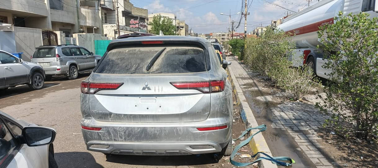 ميتسوبيشي اوتلاندر se 2024 فول مواصفات للأخير بصمة خمس كامرات حساس امامي خلفي رادارات امامي خلفي جانبي كشن كهرباء و جلد و تدفئة قيادة الية سبعة راكب تبريد خلفي امامي ثمن وضعيات قيادة سايد بريك بصمة السيارة غرق بعدها ما مصلحة راح ابيعة لغرض البناء مكفولة من قطرة الصبغ عدى طخة بالجنطة صغيرة كلش العنوان بغداد البلديات السعر 165
*********** متوفر واتساب
