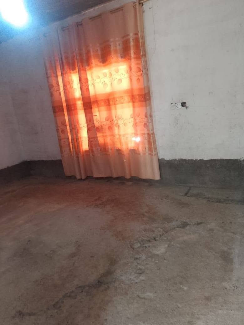 #مكلف_بل_نشر السلام عليكم بيت🏠 اجار مليوف حايط بل كامل يتكون من غرفتين☑️ وصاله صحيات خارجيه وحديقه مرتبه العنوان الجدعه خلف سكه القطار صاحب☑️ البيت ‏‪***********‬‏ اتصل عل رقم ☑️

