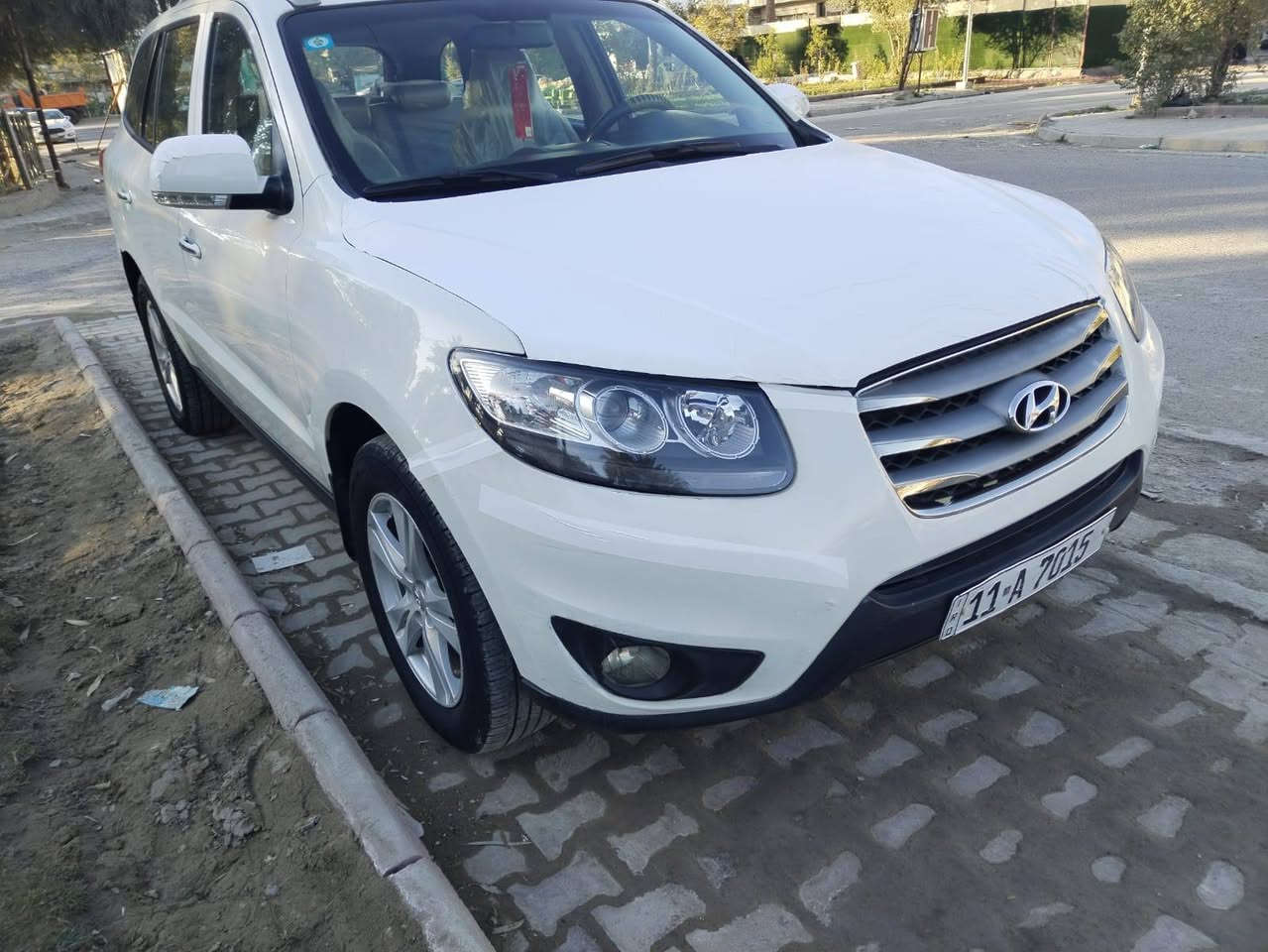 السلام عليكم سنتافي 2011 بصمه فتحه تحكم ستيرن تبريد شغال خليجي 7 راكب محرك 6 سلندر تخم تاير صدر كير محرك خير من الله بيه قطع صبغ سياره جاهزه وخير من الله سعر 125 ورقه عنوان بغداد الغزاليه مكلف بل نشر ***********
