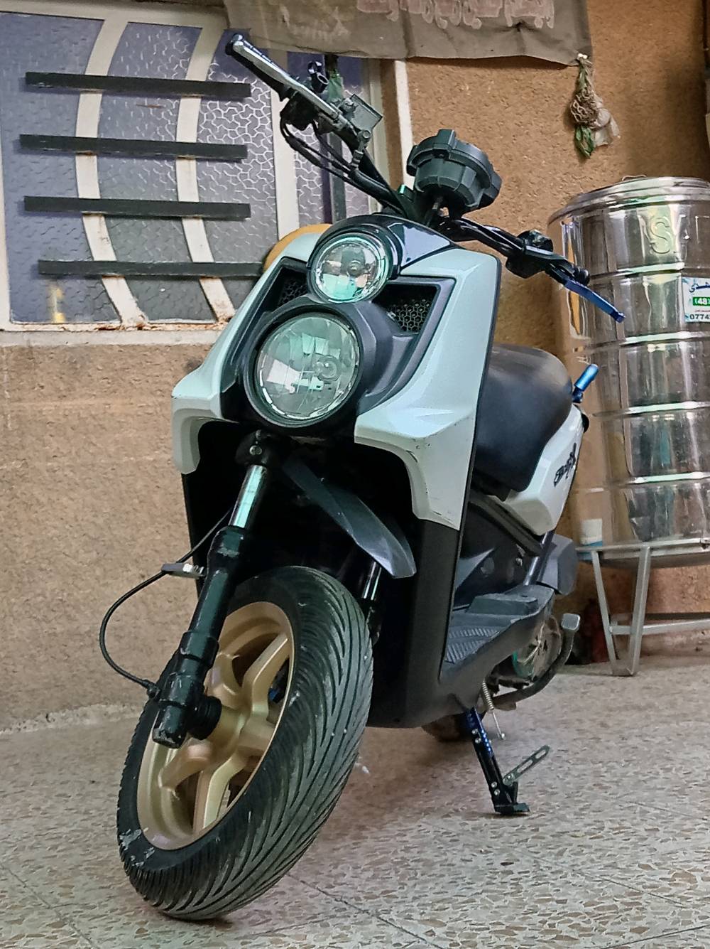 دراجه نضيفه تخبل عنوان بغداد مدينة الصدر حي طارق الوسط تيل ١٨ سعره واحد ونص 