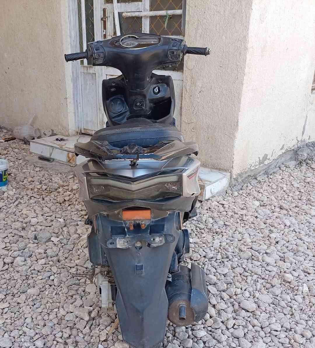 بسم الله
سلام عليكم دراجه للبيع
نوع سكنس موديل 2022
الدراجه كامله ما بيهه نقص كهربائيات كلهه شغاله تايرات جديده
نعوان بابل محاويل ناحيه الإمام
سعر 185 وبيهه مجال للتواصل ***********
