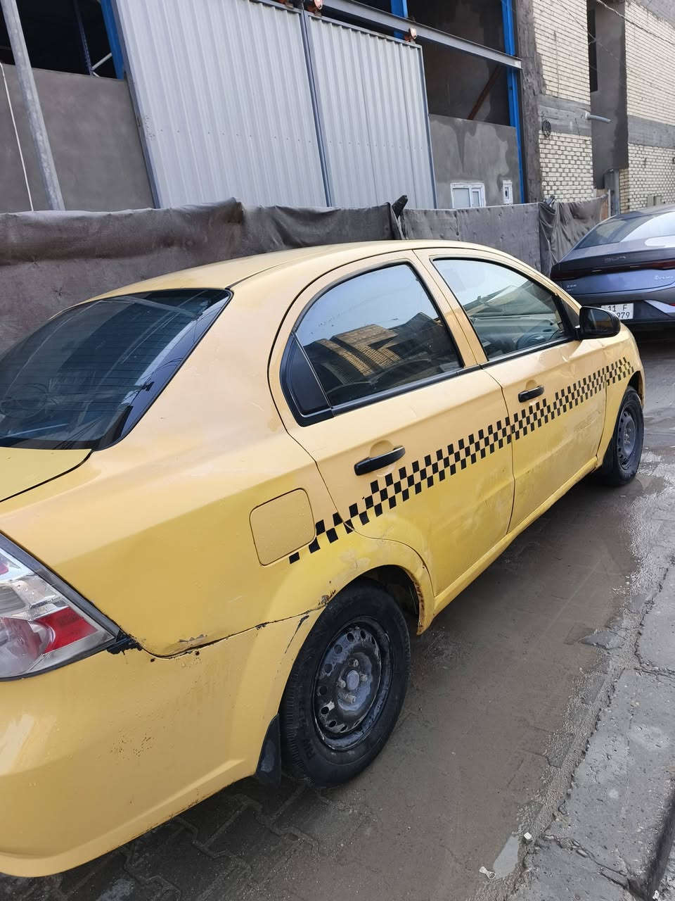 افيو 2011 السياره جاهزه كير ومكينه بلكارتون تبريد تدفئه شاشه بلوجكتر زنون مابيهه ضربه قويه فقط دحجات مطلوبه ورقتين ينزل من سعرهه تاخذ صافي السعر43 
***********
