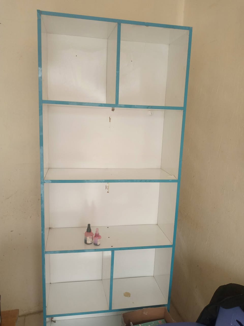 السلام عليكم
للبيع 
للبيع رفوف عارضات عدد 6بحاله جيده الارتفاع مترين ونص والعرض متر
يستخدم للمحلات الغذائيه والالكترونيه والمكتبات للاستفسار مراسله الصفحه


**إذا كنت صاحب هذا الإعلان وتريد حذفه لأي سبب، رجاءا أرسل رسالة إلى الدعم الفني**