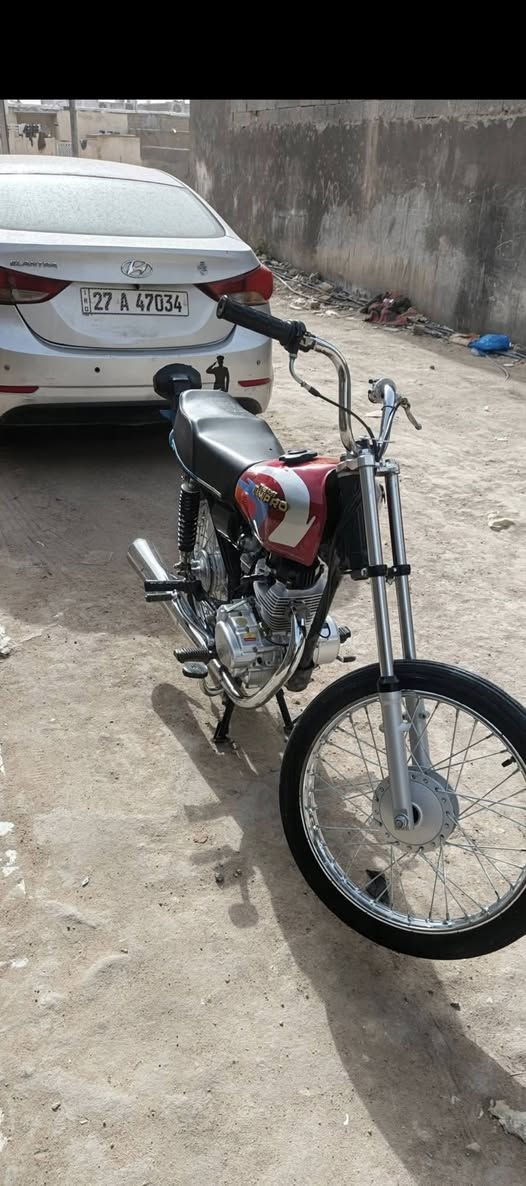 دراجه للبيع  كلك توه معمره وغراضه كله اصلي  شرط شراي بي خير ويدلل هذه رقمي   ***********ناصريه مركز
