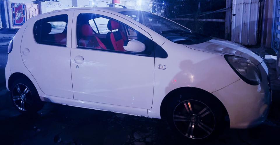 باندا للبيع موديل ٢٠١٣ بدون حادث او تبديل حلوه تدفىء وتبريد خير من الله كفالة عامه من فتح المكينة والكير والتبديل والحوادث والخياسات سعره ٥٥ وبيه مجال اتصل وتدلل ***********
