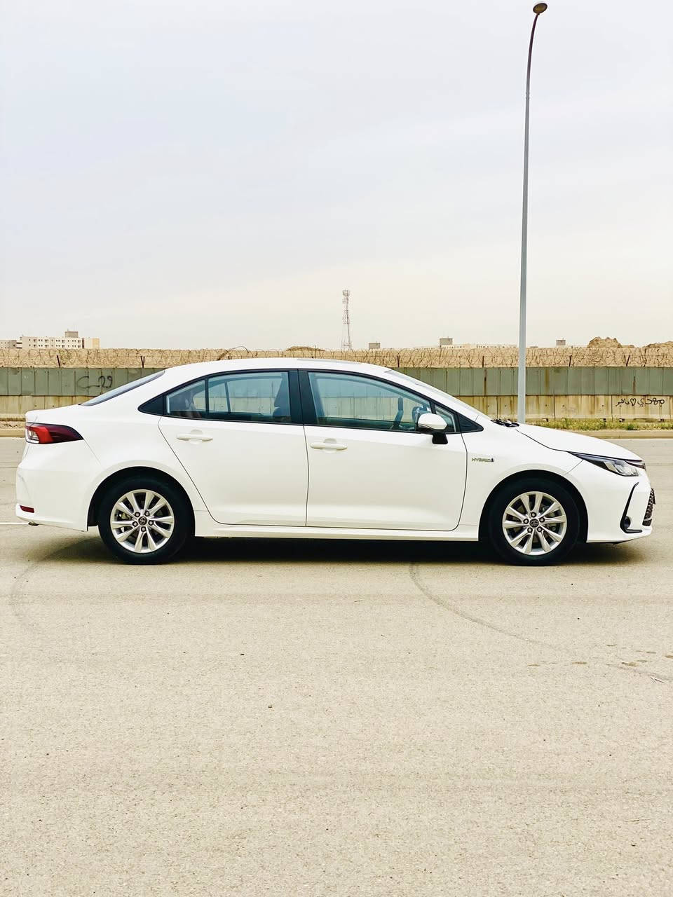 السلام عليكم
كورلا هايبرد شكل الخليجي مكفولة موديل 2024 فول مواصفات جلد وكرسي كهرباء فتحة سقف بصمة تشغيل ودخول ذكي رادار تحديد مسار وحساس امامي وخلفي شاشة وكاميرا عداد مسافة 24 الف كم السعر 145 وبيها مجال بسيط للاستفسار الاتصال
***********
0780 711 2056
