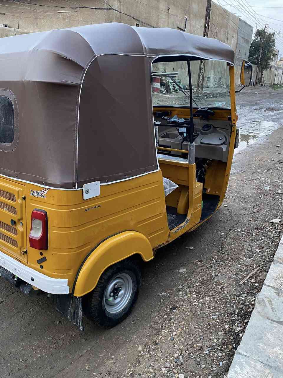 سلام عليكم تكتك موديل 2020 ما معمره لا صبغ ولا ضربه بيهه خياس شبر بس غيره ماكو رقم كربلاء مشروع وطني مكان بغداد الشعله سعر100 7 وبيهه مجال رقمي ***********
