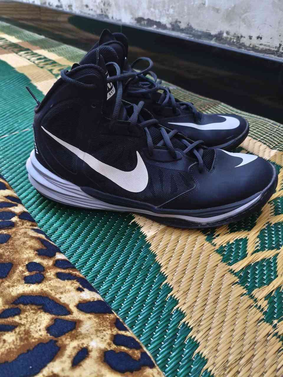 للبيع قياس الزرق 44والنايك 46مكاني مدينه الصدر


**إذا كنت صاحب هذا الإعلان وتريد حذفه لأي سبب، رجاءا أرسل رسالة إلى الدعم الفني**