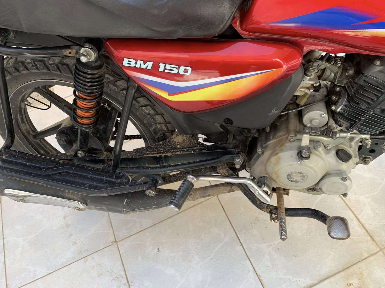 بوكسر للبيع موديل ٢٠ مرقم محرك مجفت دراجه خير من الله رقم الهاتف /***********
ديالى  تقاطع القدس
