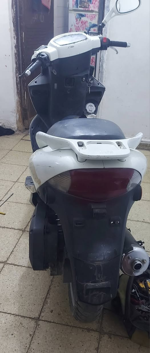 دراجه شغاله للبيع السعر 250 الف الاتصال على رقم***********
