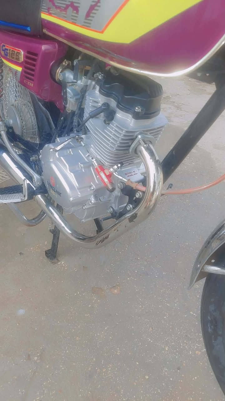 السلام عليكم دراجه تايكر للبيع اوراق كامله صارلها شهرين من طالعه وكيل العنوان بابل جبله السعر خاص  ***********
