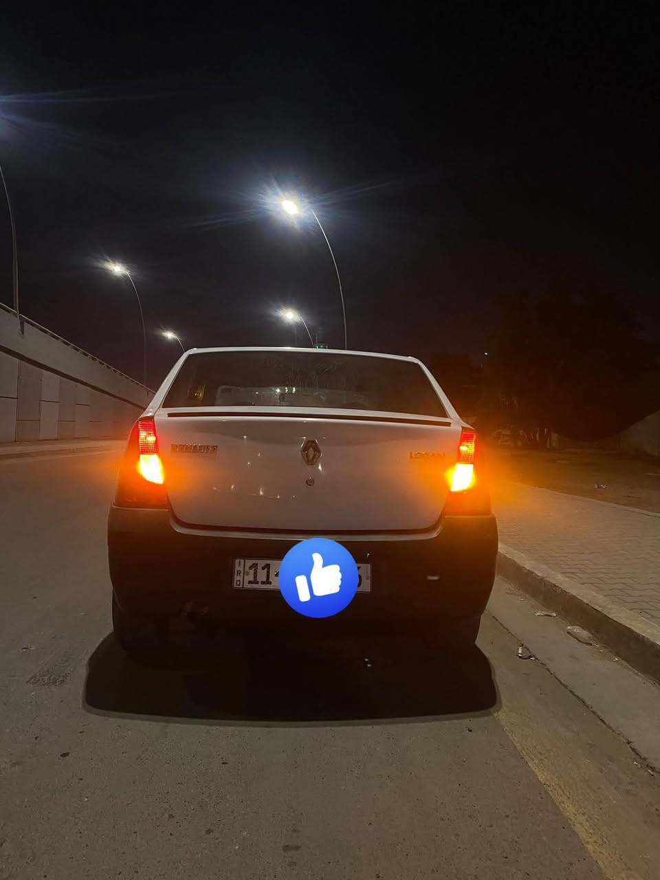 السلام عليكم رينو لوكان موديل 2009
كير مكينه تبريد تدفئه كله كفاله 
تخم تاير جديد 
حداديه جديده 
رقم بغداد 
تغليف جلد كامل للسياره 
دوشمه جديده 
شاشه 
دسكات ونوزلات وفيت بم جديد 
السياره بيها تلكيط خياس لكم قطعه مكفوله من الحادث
السعر بالنقد 43 
***********
