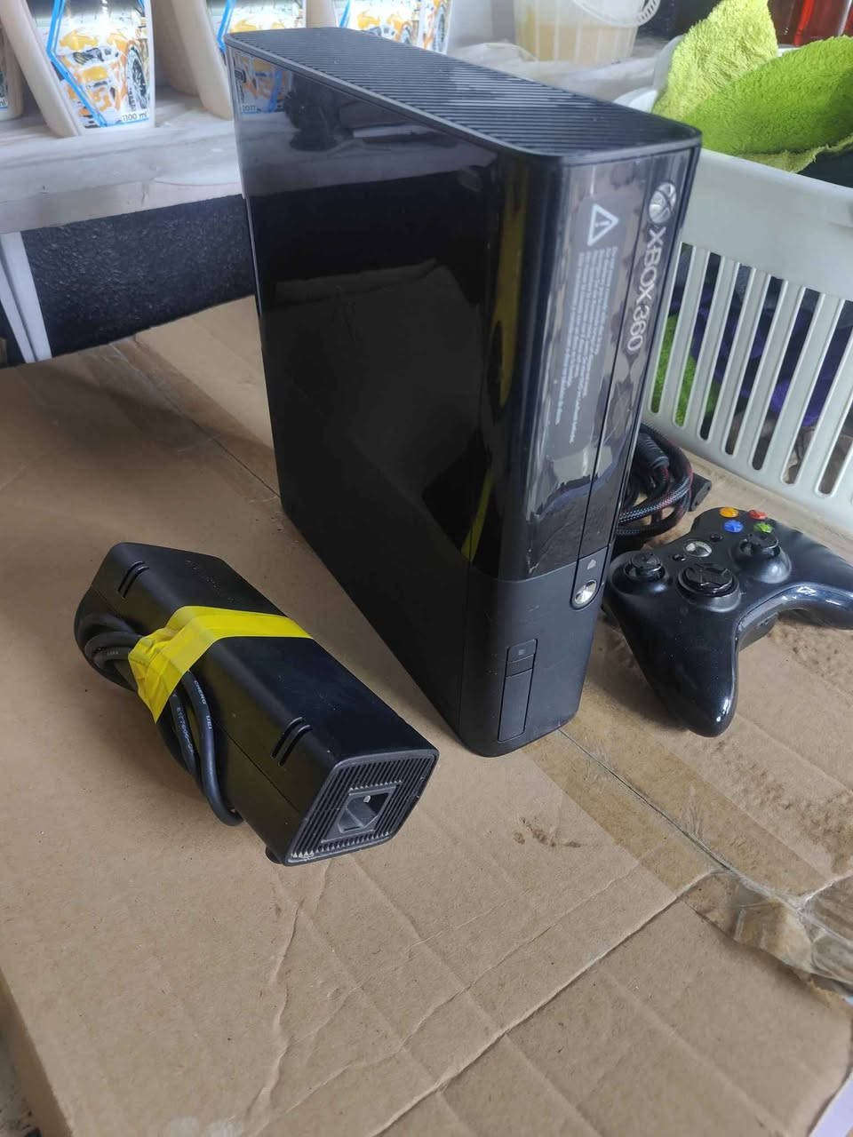 السلام عليكم 
Xbox 360 Super Slim
250GB
كلش نضيف
مكان ال قرص شغال
جوستك اصلي بس يحتاج تصليح  
كامل ملحقات
قفله85الف كركوك, العراق


**إذا كنت صاحب هذا الإعلان وتريد حذفه لأي سبب، رجاءا أرسل رسالة إلى الدعم الفني**