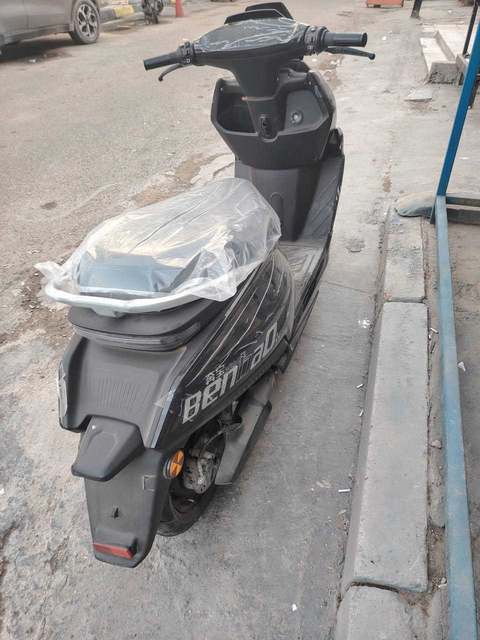 السلام عليكم للبيع دراجه شحن نوع دولفين موديل 2025 جديدة استخدام ٤ اشهر ماشيه ٣٠٠٠
6 بطاريات مسطرة 36 امبير
تمشي 70 كيلو بشحنة الوحدة
ملف 2000
سرعه 95
نضام بك
نضام بارك
شاحن جوال
مكاني بغداد الكرادة
السعر 750 وبيهه مجال
***********
