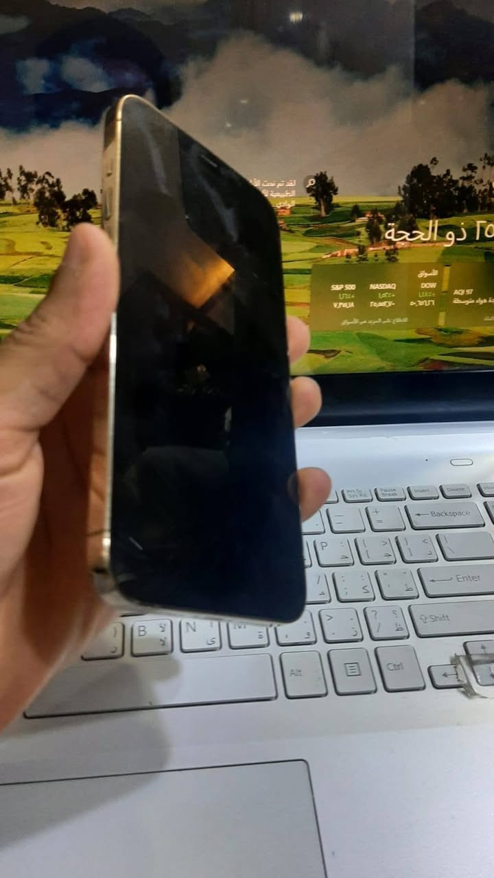 12برو ماكس 
ذاكره 256
مبدل بطاريه نسبة ١٠٠


**إذا كنت صاحب هذا الإعلان وتريد حذفه لأي سبب، رجاءا أرسل رسالة إلى الدعم الفني**