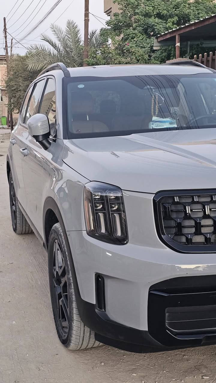 السلام عليكم
بسبب الظروف الحرجه ابيع تولورايد موديل 24 زيرو فول فائة اي اكس اكس لاين سمنتي داخل مشمشي رقم بغدا بسمي مكفوله عام تقرير مياه امطار ولاكن السياره تعمل وتسير في امريكا قطره ماء ماداخل بداخلها  رقم الشاصي بالمنشور ادخل عليه وتاكد بنفسك كلشي مصورلك و موضحلك مكاني حله تلفوني { *********** } السعر  ثلاث شدات و 15 ورقه 
315 وارخص من استيرادها ولاكن معتاز فلوس
