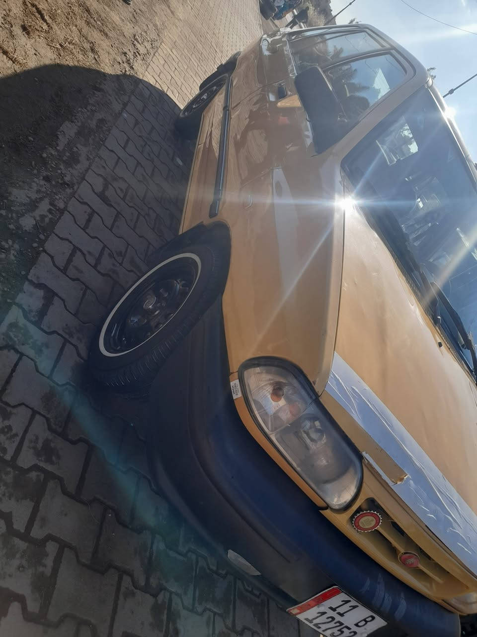 سايبا 12 سياره مال جناي  صار يومين  امبدل مكينه كامله هيه وتفرعاتها ومشط وراديتر وتبريد ونوزلات ومجاول وعنبار مليون بس اول بارحه ذبيت بالشركه واطلعت وتخم تاير الاصلي خط ابيض بارحه شديته وصدر امامي خلفي جديد غرفه كلها مدوشمه يعني مكينه كير تبريد صدر كله جديد مصفره من كلشي السعر 28 هاتف ***********
