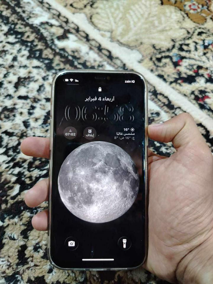 ايفون 12 برو ماكس
لون ذهبي 
بطارية 80 
مبدل شاشه 

السعر 300 المكان الحويجة الاتصال أو مراسله واتساب على الرقم ***********
