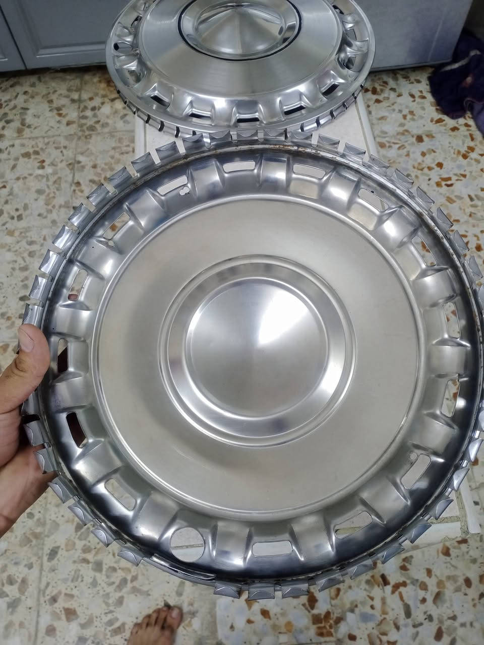 السلام عليكم شباب عندي هاي الأغراض للبيع 

بگلايت كرونا 81 جدا نضيف رايده ب..50..الف

 +كبات كرونا اصلي نظافه 90بالميه  حتى صبغ الداير الاسود ممعيود  رايدهم ب 100قفل 

مكاني بغداد الزعفرانيه 
+
رقمي  *********** 

فاروق كريم
